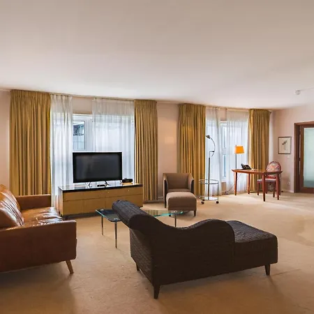 Hotel Der Valk Paris Cdg Airport 4*